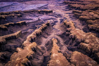 Hoodoo and rocky buttes in the Utah badlands.